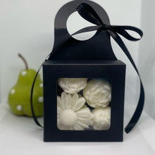 Load image into Gallery viewer, French Pear Wax Melts
